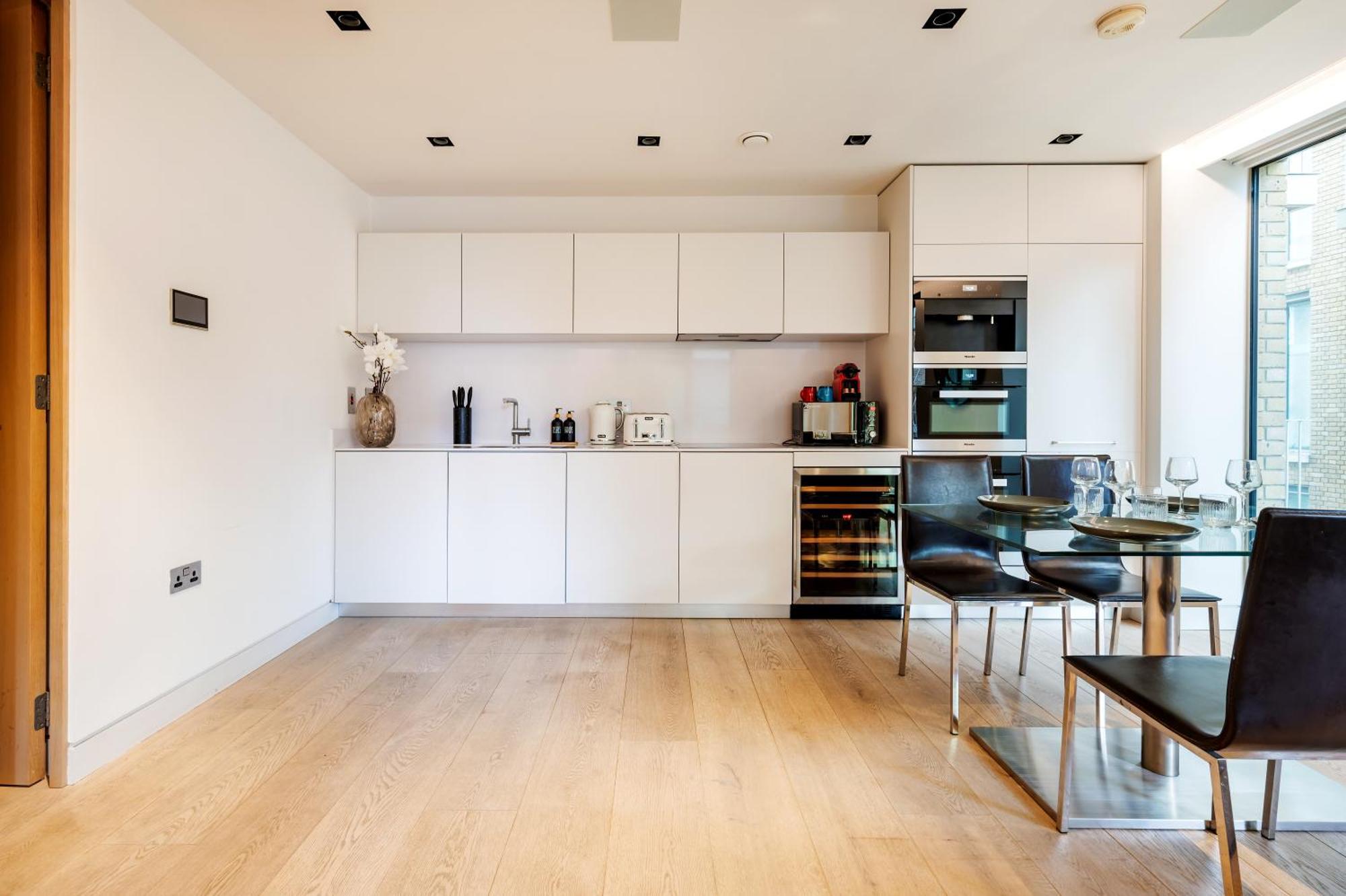 Apartment Arcore Premium Bridge London