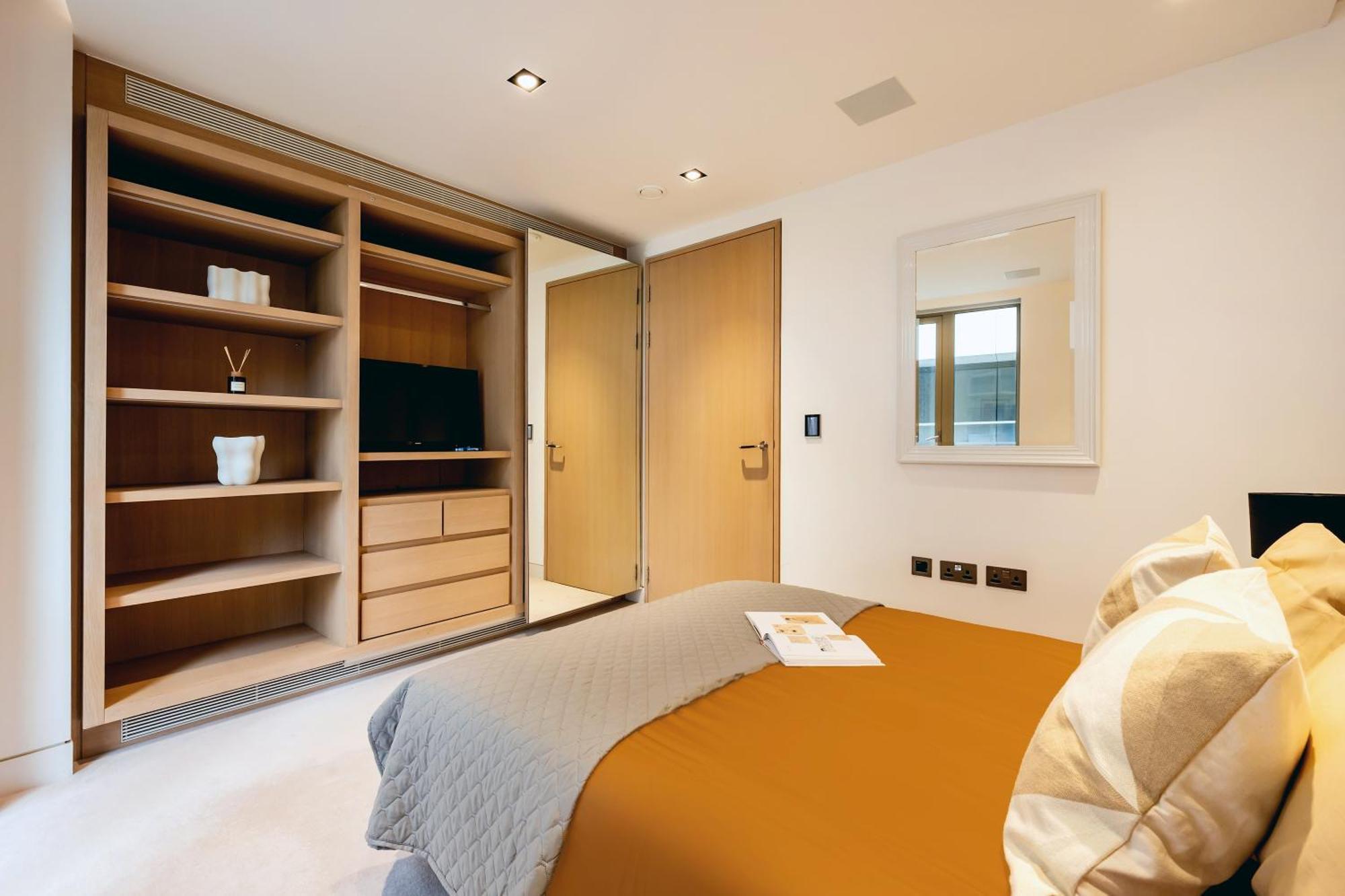 Apartment Arcore Premium Bridge London